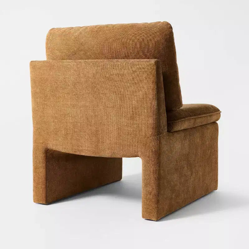 Sedia bassa con seduta a sella, color cammello - Threshold™ disegnata con Studio McGee