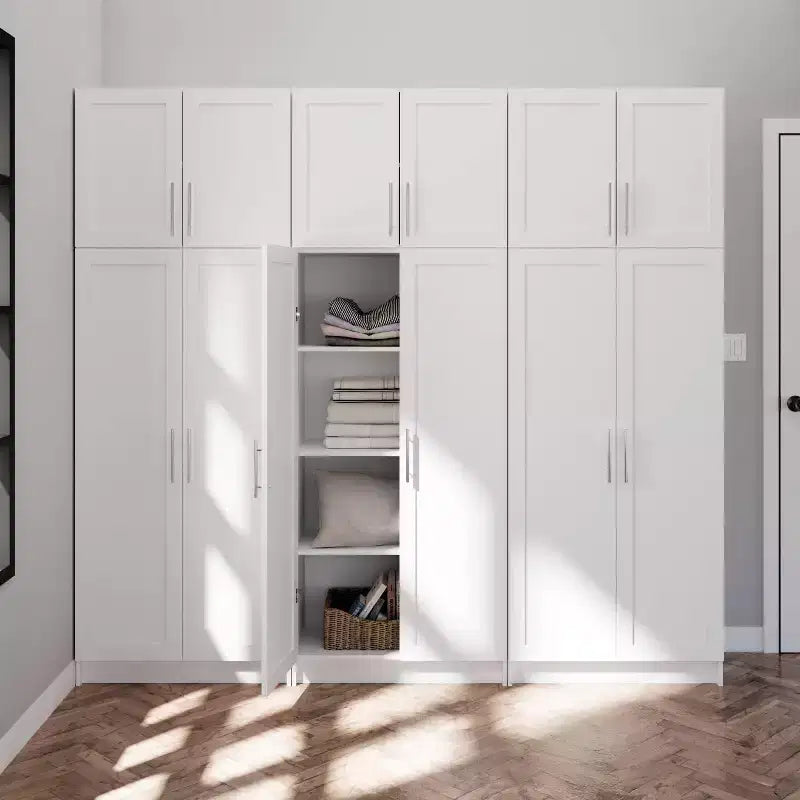 Set di armadietti da 6 pezzi con ante a pannello – Bianco, 226 cm H x 244 cm L, 12 ripiani