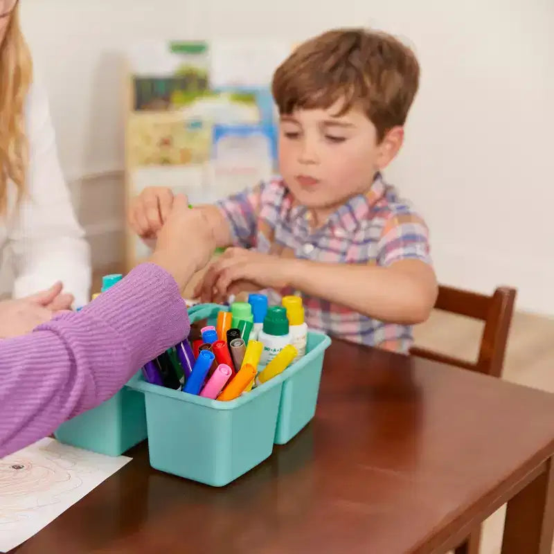 Tavolo per attività per bambini quadrato in legno massello 30" x 30" – Gambe da 22"