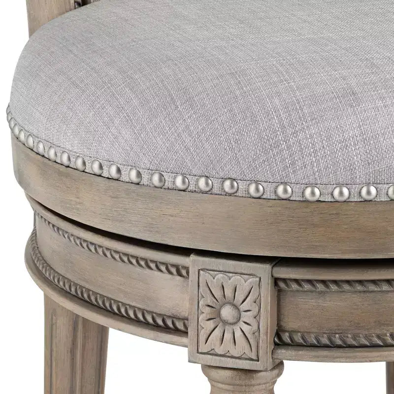 Sgabello da bancone tradizionale girevole da 26" – Rivestimento grigio cenere, finitura rovere, borchie decorative