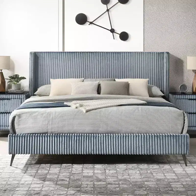 Letto con pannelli imbottiti in velluto a coste larghe Roundhill Furniture Mavela, Blu